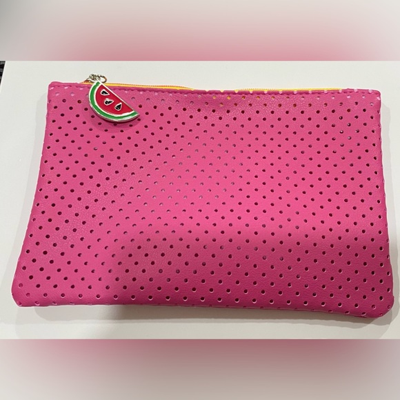 New Ipsy Cosmetics Bag Pink Perforated Women Bag - Picture 1 of 3